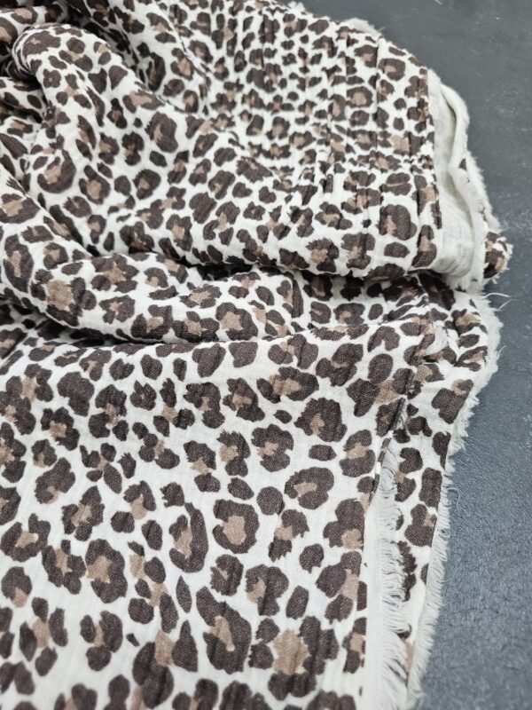 Leopar Desenli Müslin Kumaş / ÖN SİPARİŞ