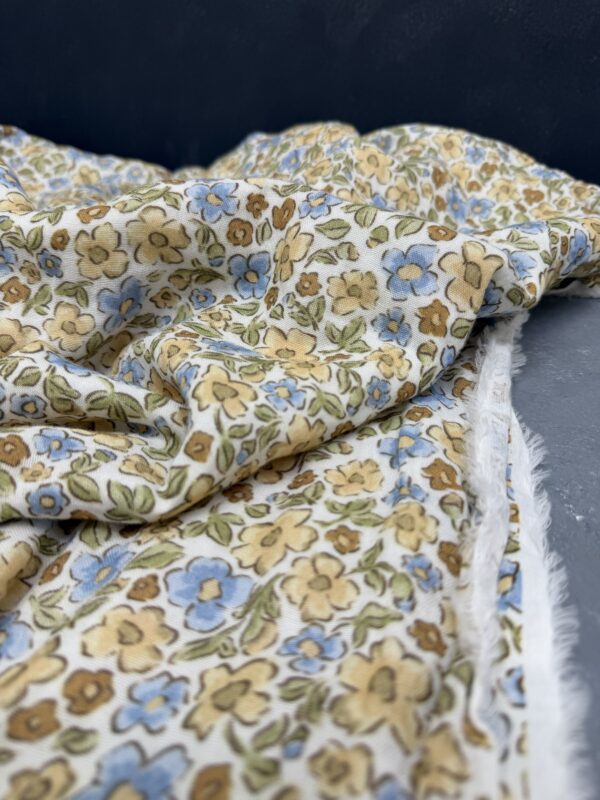 Mavi Kır Çiçekleri / Müslin Kumaş